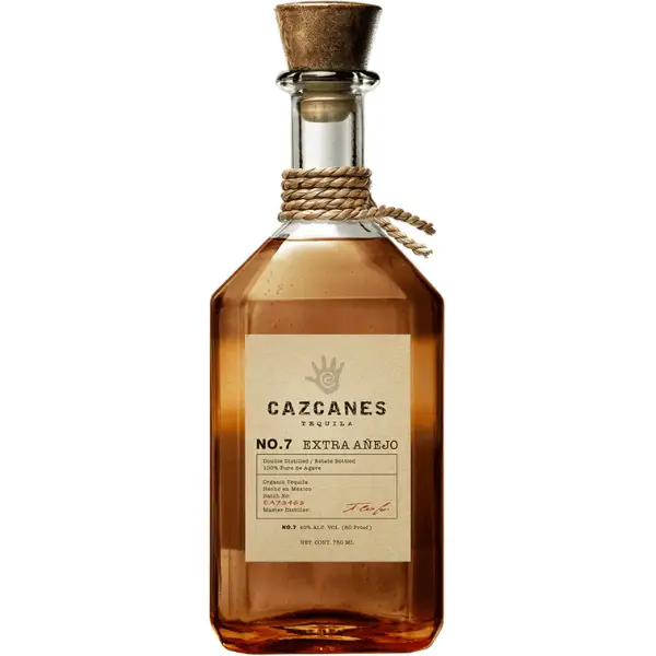 CAZCANES EXTRA ANEJO 700ML